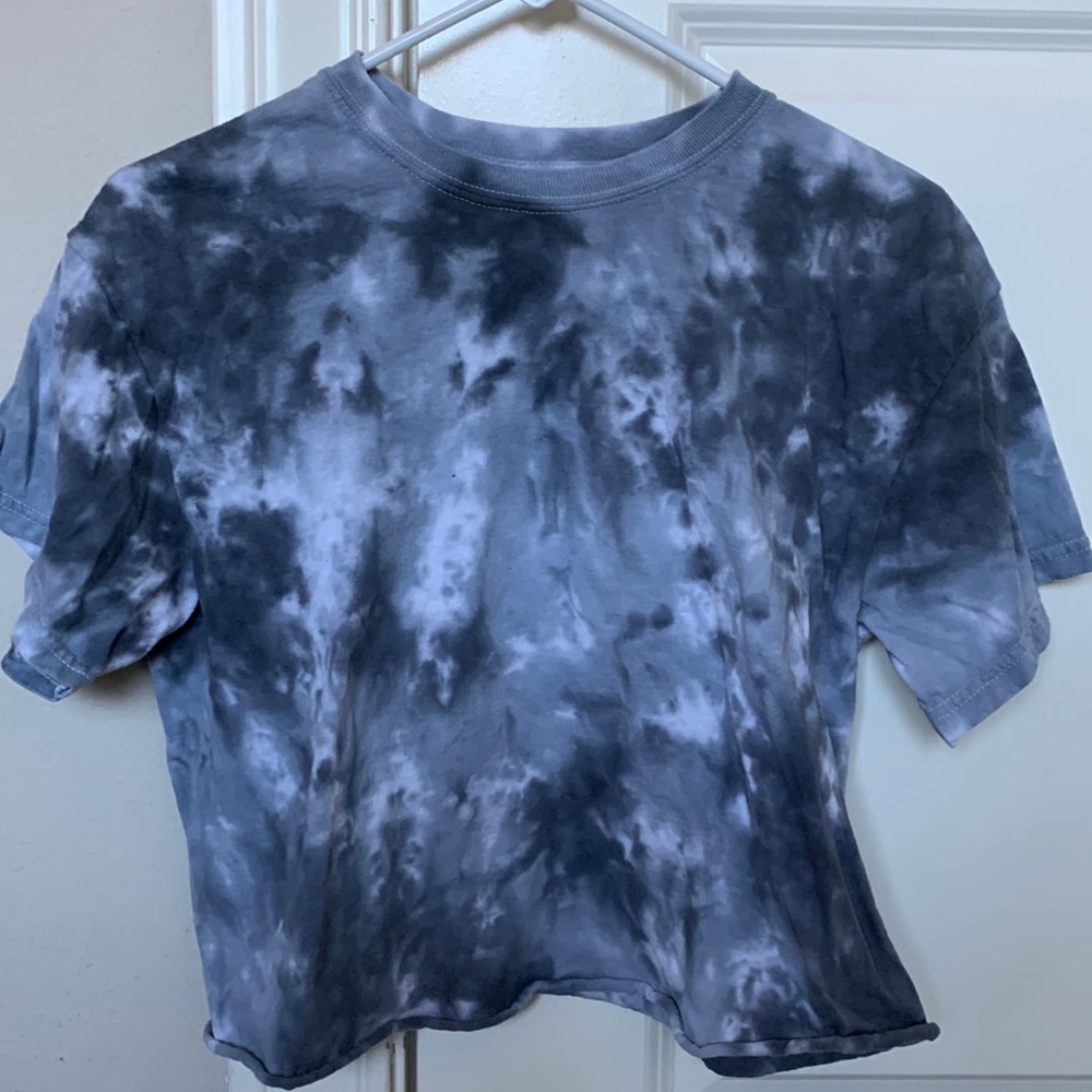 cropped tee